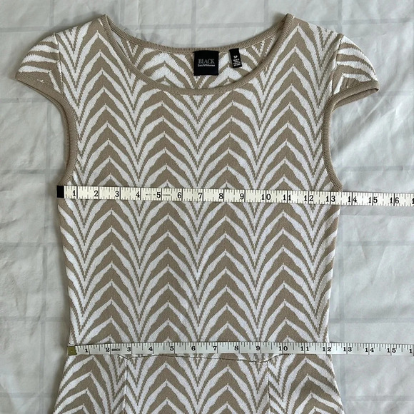 Saks Fifth Avenue Knit Chevron A-Line Cap Sleeve Dress Size S-P - Picture 3 of 7